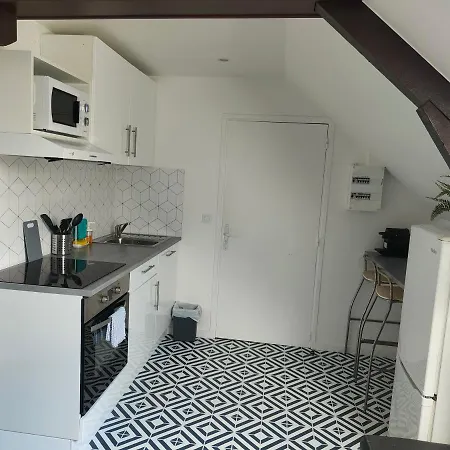 Les Lofts De Provins: 6 アパート *
